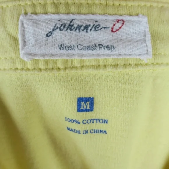 johnnie-o Men's‎ Polo Shirt Size Medium West Coast Prep Yellow - Picture 4 of 4